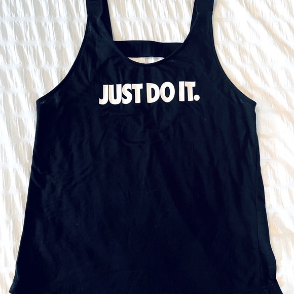 Nike workout tank size XS - Picture 2 of 3